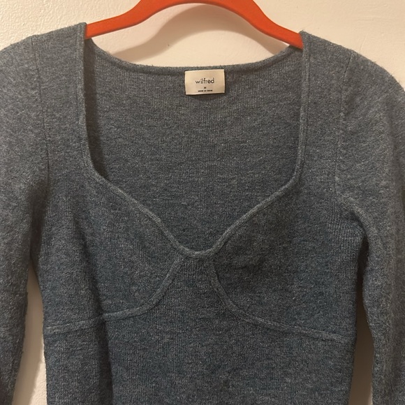 Aritzia Wilfred sweater crop top - Picture 2 of 5